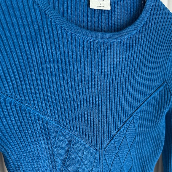 A&F Ribbed 💙 Top - Picture 4 of 5